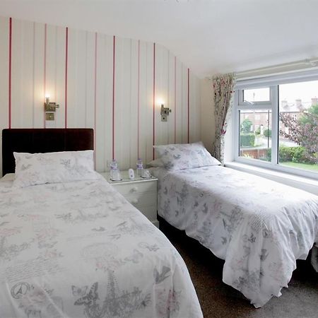 The Hinton Guest House Knutsford Esterno foto