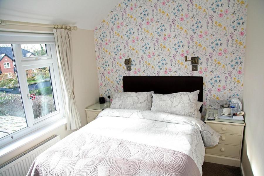 The Hinton Guest House Knutsford Esterno foto