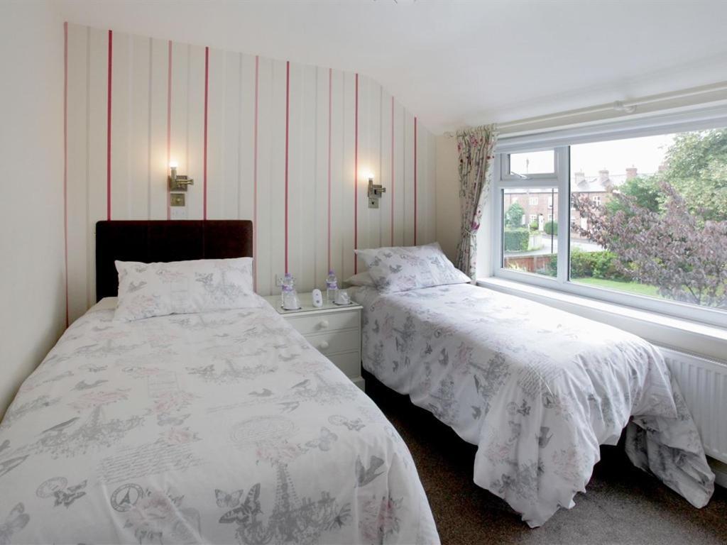The Hinton Guest House Knutsford Esterno foto