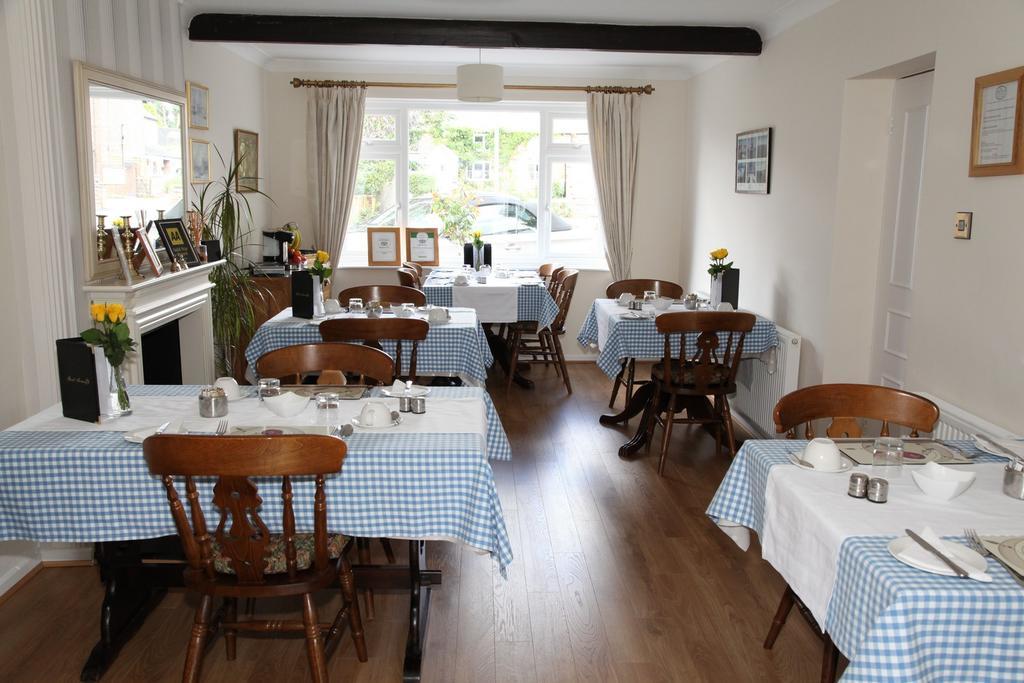 The Hinton Guest House Knutsford Esterno foto