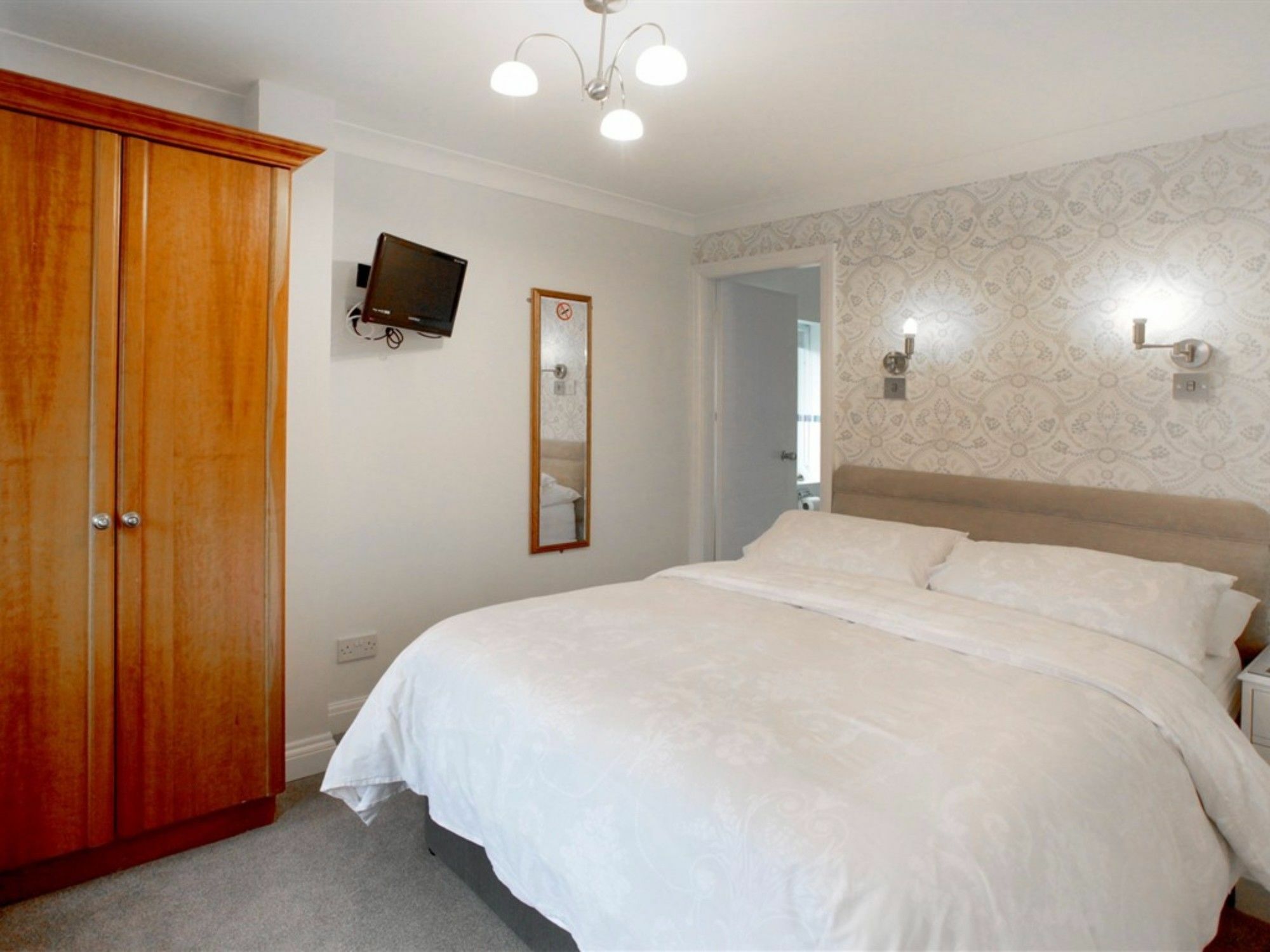 The Hinton Guest House Knutsford Esterno foto